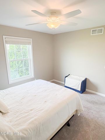 5572 Eagles Landing Drive, Oregon, OH 43616