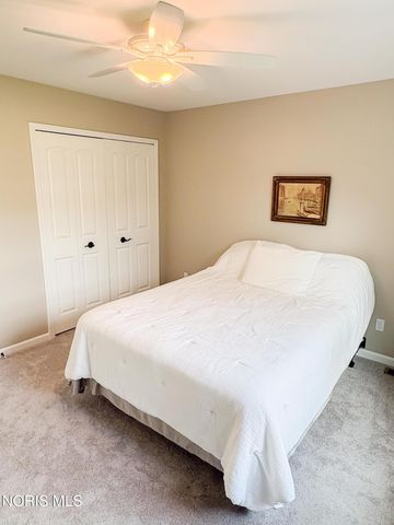 5572 Eagles Landing Drive, Oregon, OH 43616