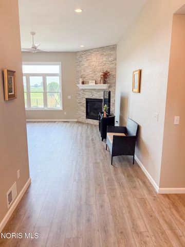 5572 Eagles Landing Drive, Oregon, OH 43616
