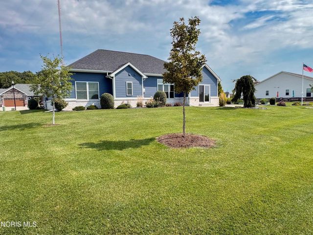 5572 Eagles Landing Drive, Oregon, OH 43616