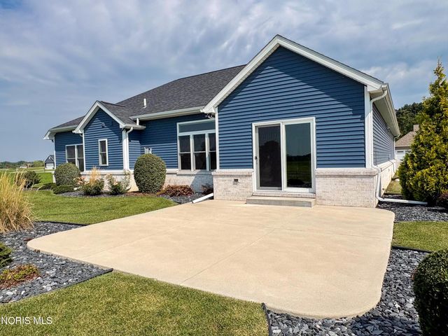 5572 Eagles Landing Drive, Oregon, OH 43616