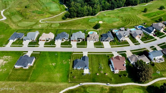 5572 Eagles Landing Drive, Oregon, OH 43616