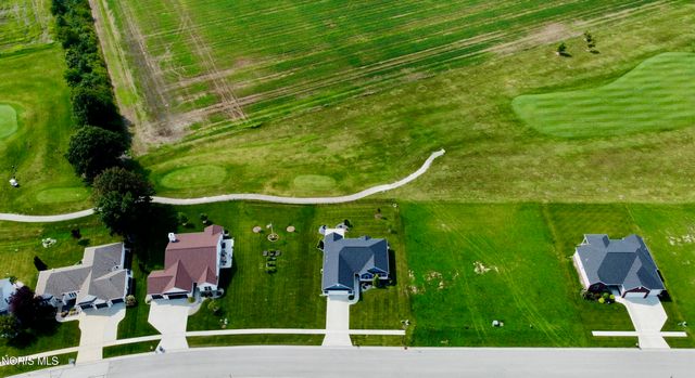 5572 Eagles Landing Drive, Oregon, OH 43616