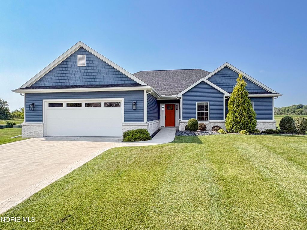 5572 Eagles Landing Drive, Oregon, OH 43616