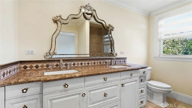 6509 E Calle Del Norte, Anaheim, CA 92807
