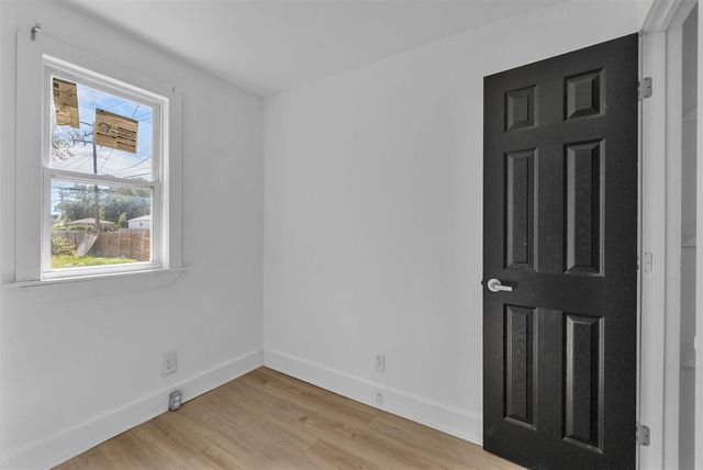21004 Reimanville Avenue, Ferndale, MI 48220