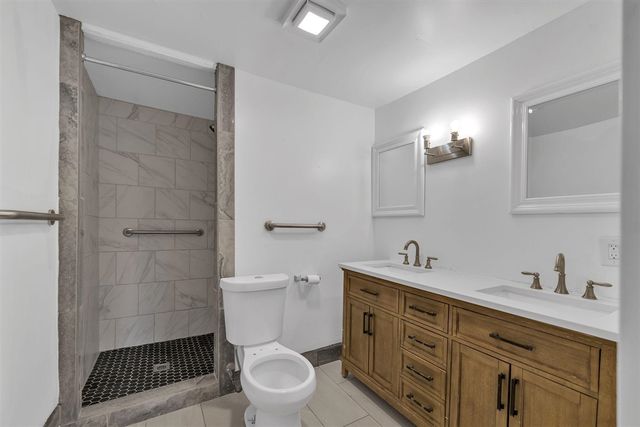21004 Reimanville Avenue, Ferndale, MI 48220