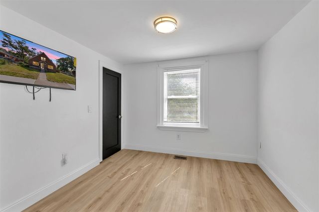 21004 Reimanville Avenue, Ferndale, MI 48220