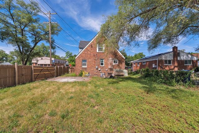21004 Reimanville Avenue, Ferndale, MI 48220