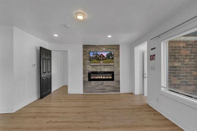 21004 Reimanville Avenue, Ferndale, MI 48220
