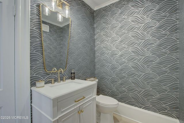 80 Bingham Avenue, Rumson, NJ 07760