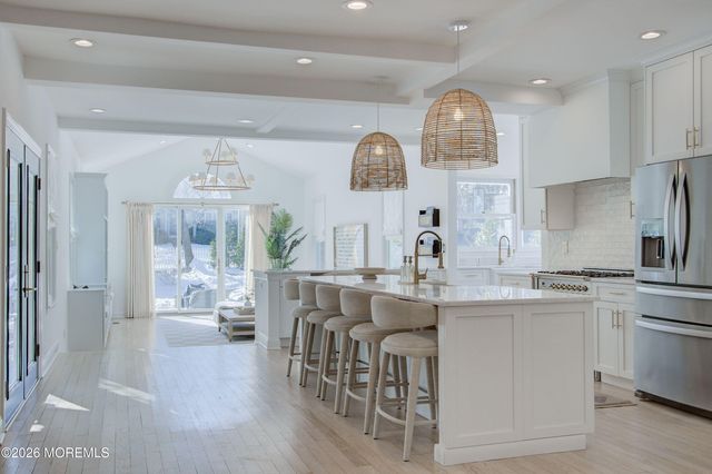 80 Bingham Avenue, Rumson, NJ 07760