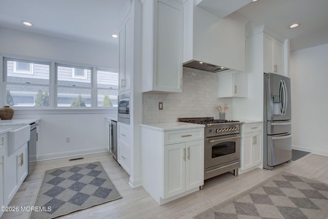 80 Bingham Avenue, Rumson, NJ 07760