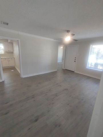 1332 Ridgeview Street, Mesquite, TX 75149