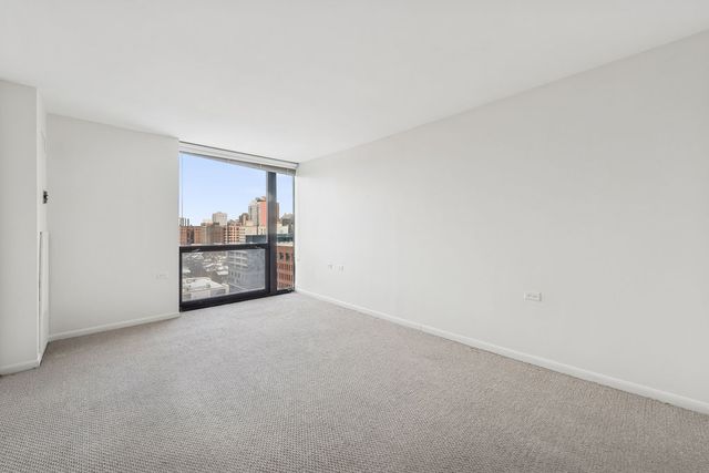 1122 N Clark Street 1403, Chicago, IL 60610