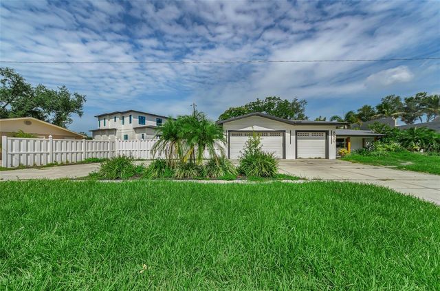 850 RAFAEL BOULEVARD NE, St Petersburg, FL 33704