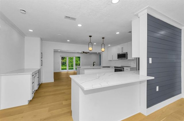 850 RAFAEL BOULEVARD NE, St Petersburg, FL 33704