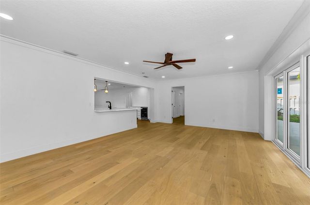 850 RAFAEL BOULEVARD NE, St Petersburg, FL 33704
