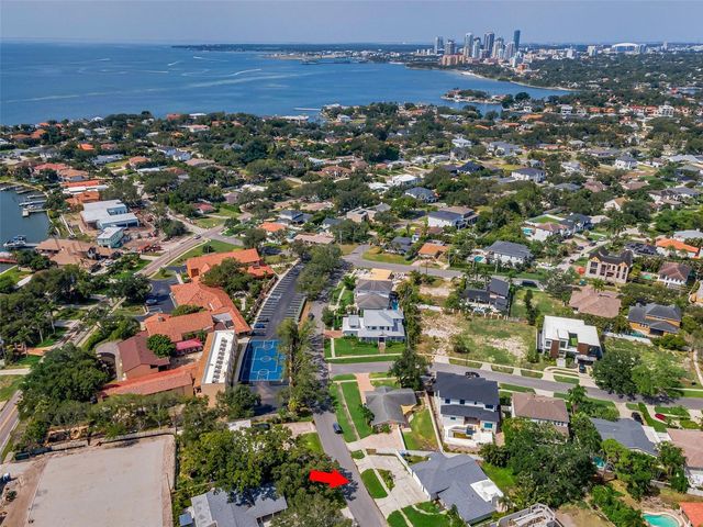 850 RAFAEL BOULEVARD NE, St Petersburg, FL 33704