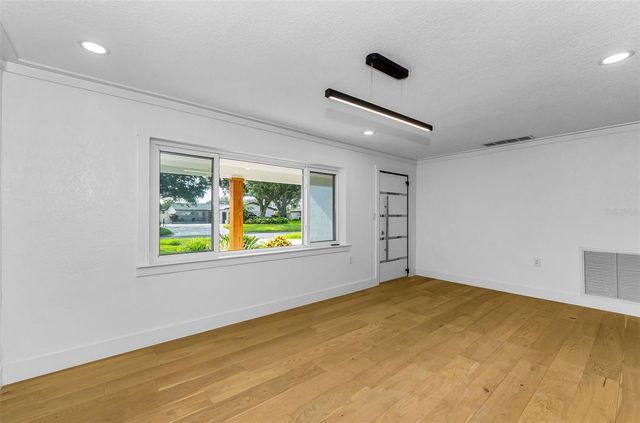 850 RAFAEL BOULEVARD NE, St Petersburg, FL 33704