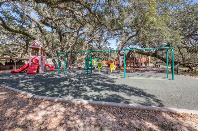 916 Constitution Drive, Bay City, TX 77414