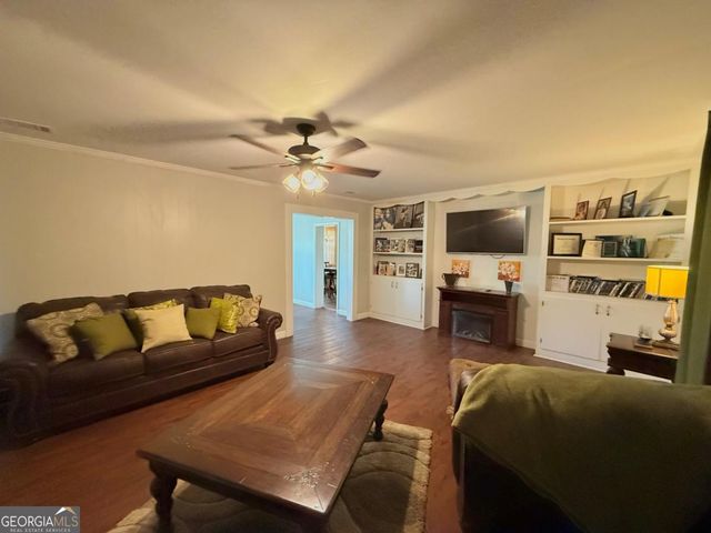 44 Kersey Street, Hazlehurst, GA 31539