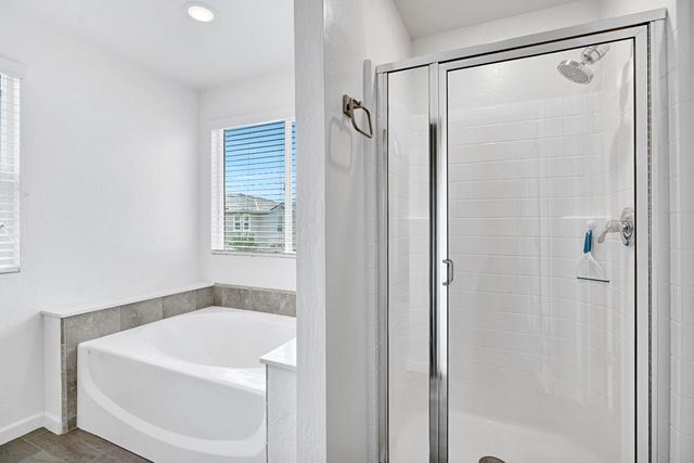 1927 Kelly Lane, Clovis, CA 93611