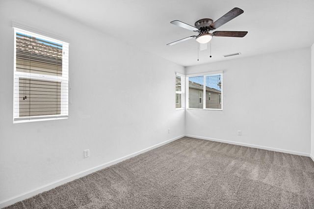 1927 Kelly Lane, Clovis, CA 93611