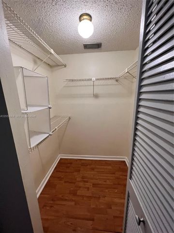1800 SW 81st Ave 1118, North Lauderdale, FL 33068