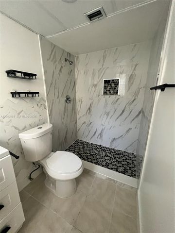 1800 SW 81st Ave 1118, North Lauderdale, FL 33068