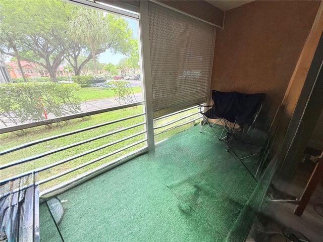 1800 SW 81st Ave 1118, North Lauderdale, FL 33068