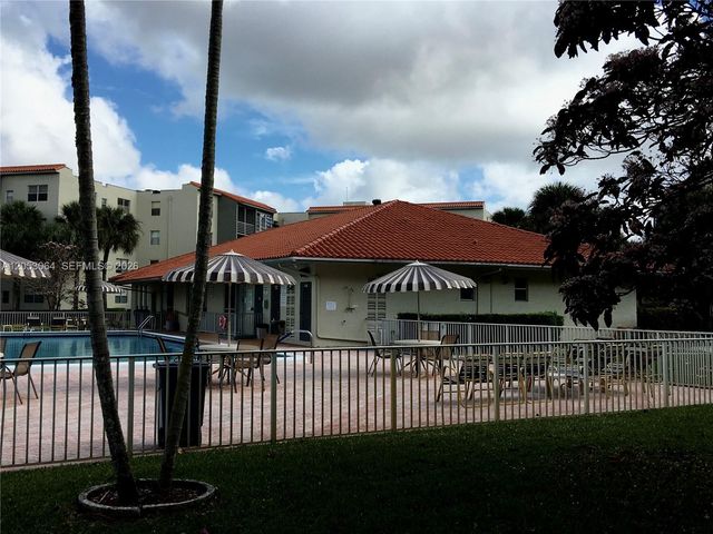 1800 SW 81st Ave 1118, North Lauderdale, FL 33068