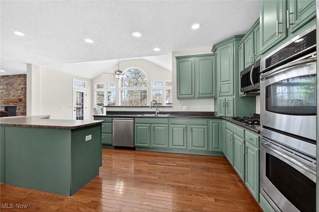 6240 Sparrowhawk Way, Oakwood Village, OH 44146