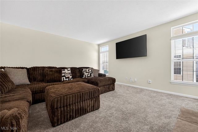 6240 Sparrowhawk Way, Oakwood Village, OH 44146