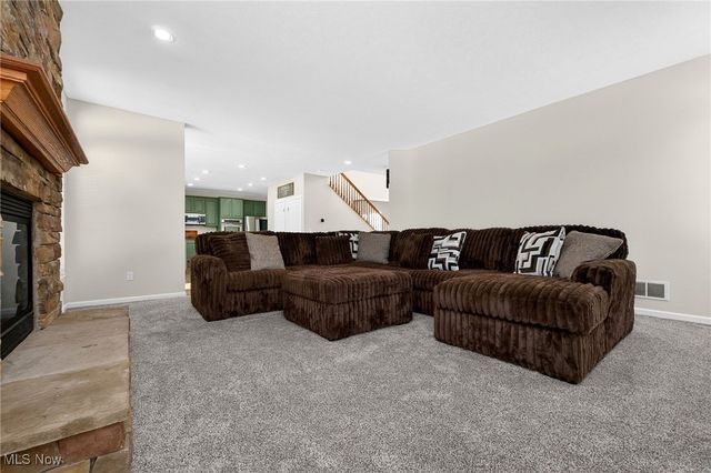 6240 Sparrowhawk Way, Oakwood Village, OH 44146