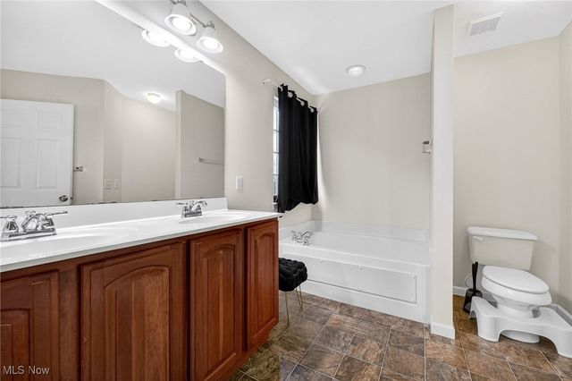 6240 Sparrowhawk Way, Oakwood Village, OH 44146