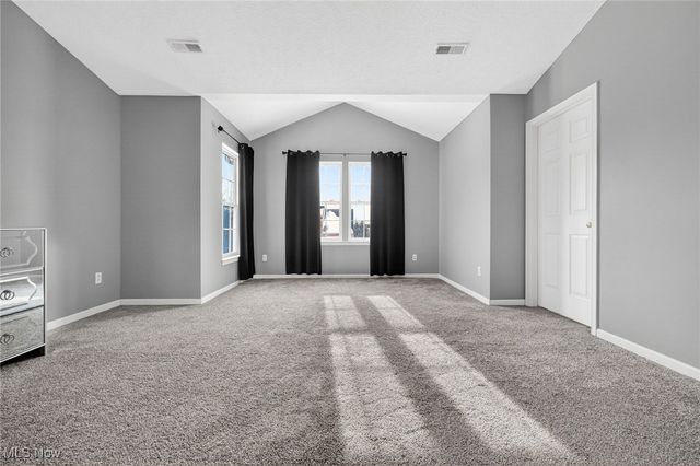 6240 Sparrowhawk Way, Oakwood Village, OH 44146