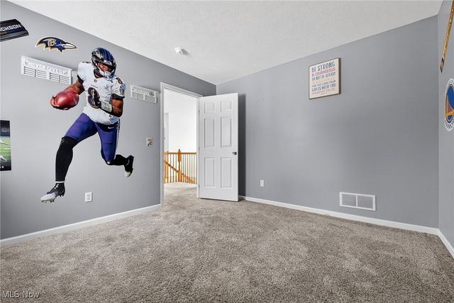 6240 Sparrowhawk Way, Oakwood Village, OH 44146