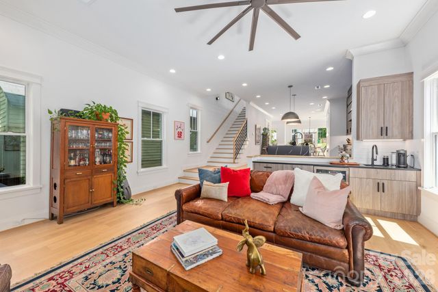 313 Solomon Street, Charlotte, NC 28216