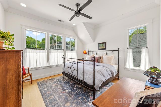 313 Solomon Street, Charlotte, NC 28216