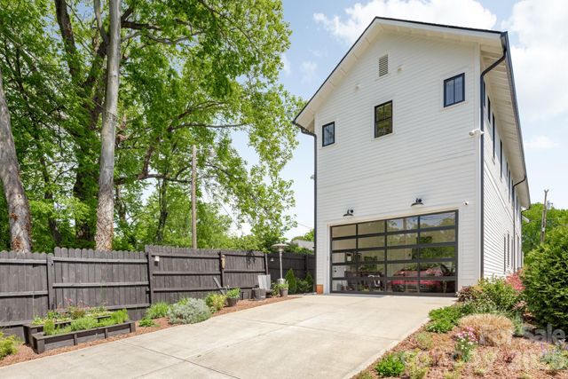 313 Solomon Street, Charlotte, NC 28216