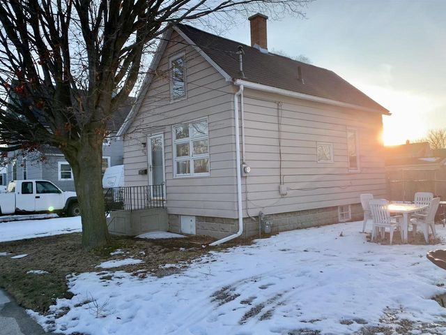 2006 LINCOLN STREET, Two Rivers, WI 54241