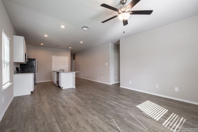 1123 Thea Cove, New Braunfels, TX 78130
