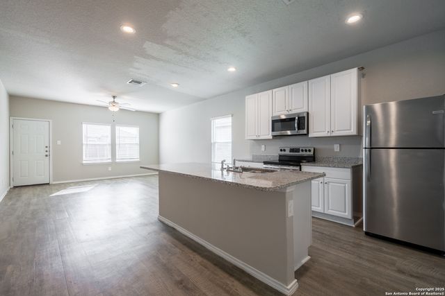 1123 Thea Cove, New Braunfels, TX 78130
