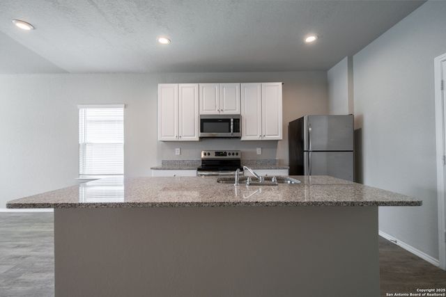 1123 Thea Cove, New Braunfels, TX 78130
