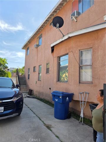1236 W 24th, Los Angeles, CA 90007