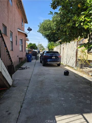 1236 W 24th, Los Angeles, CA 90007
