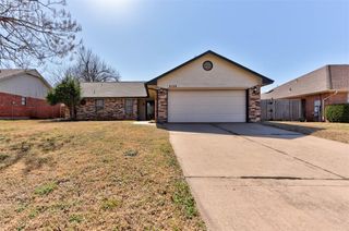 2120 Castle Rock Divide, Edmond, OK 73003