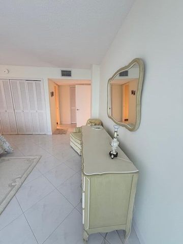 1180 S Ocean Boulevard 3e, Boca Raton, FL 33432