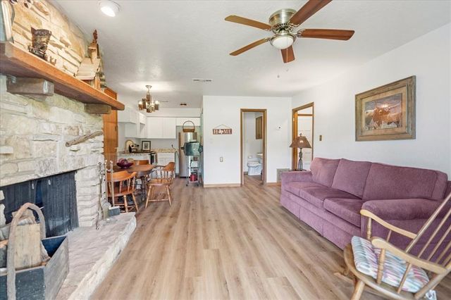45 Cypress Fairway VLG, Wimberley, TX 78676